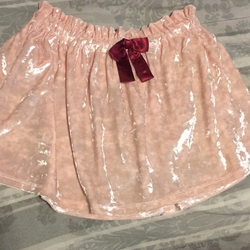 Short skirt